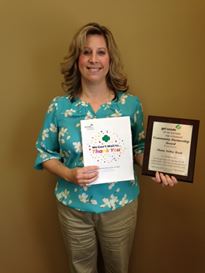 Photo named img_0539_khall_award042715.jpg