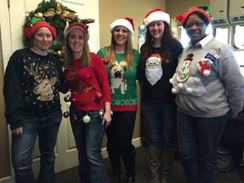 Photo named uglysweater_3.jpg