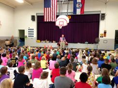 Photo named npelem_magician091213_1_fb.jpg