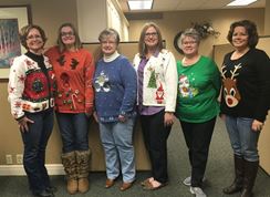 Photo named uglysweater_4.jpg