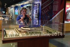 Photo named royals6a.jpg