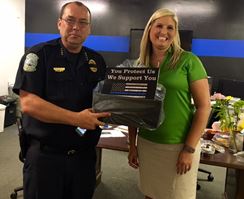 Photo named payitforward_police3.jpg