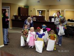 Photo named halloween-2013-library-kids-003_800x600.jpg